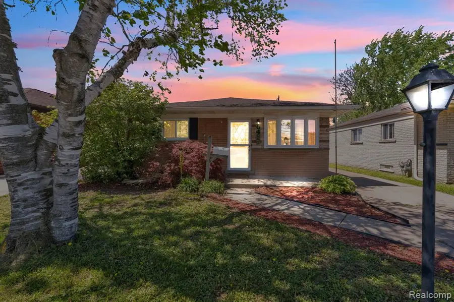 6499 Mayburn, Dearborn Heights, MI 48127 - #2