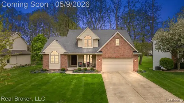 1111 Elk, Howell, MI 48843