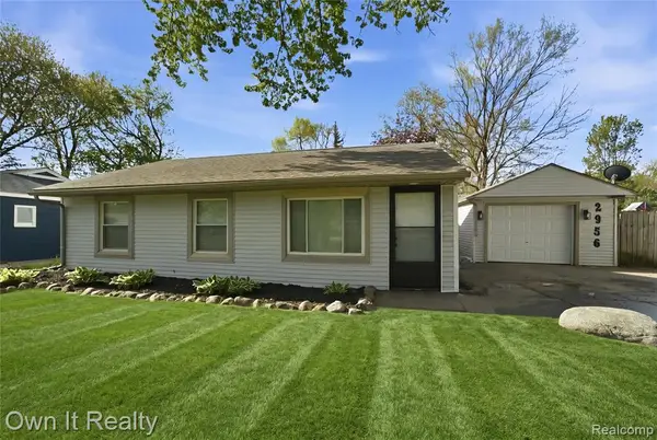 2956 James, Auburn Hills, MI 48326