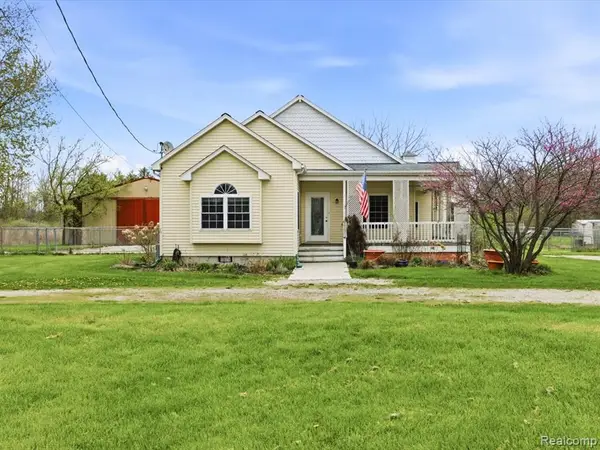 1918 Harvey, Kimball, MI 48074