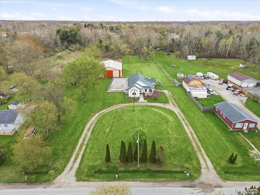 1918 Harvey, Kimball, MI 48074 - #2