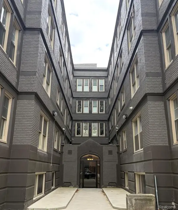 30 E Philadelphia, Detroit, MI 48202