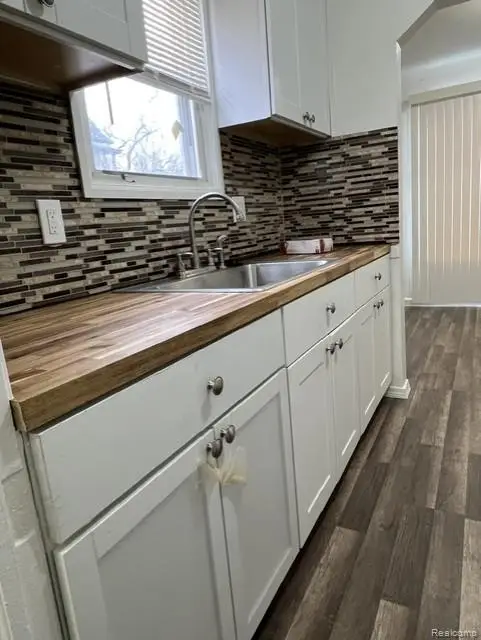 8620 Rosemont, Detroit, MI 48228 - #2
