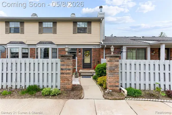 1921 Vine Way #41, Canton, MI 48188