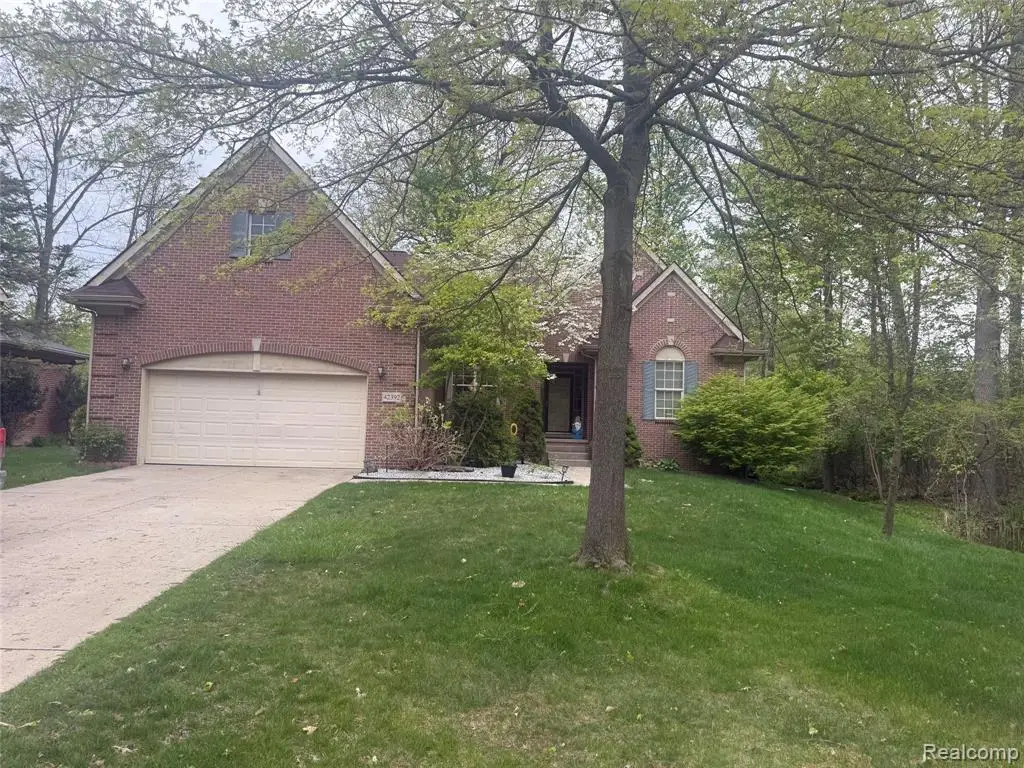 42392 White Hart, Canton, MI 48188 - #1