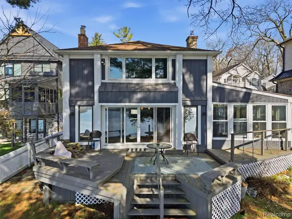 3349 Duffield, White Lake, MI 48383