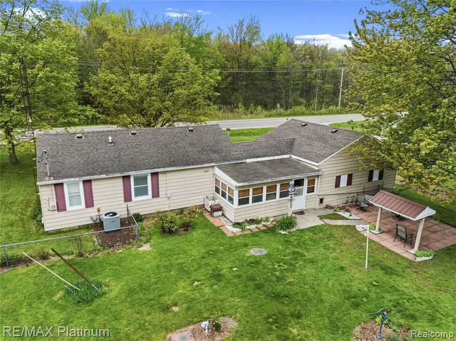 16479 S Jennings, Fenton, MI 48430 - #3