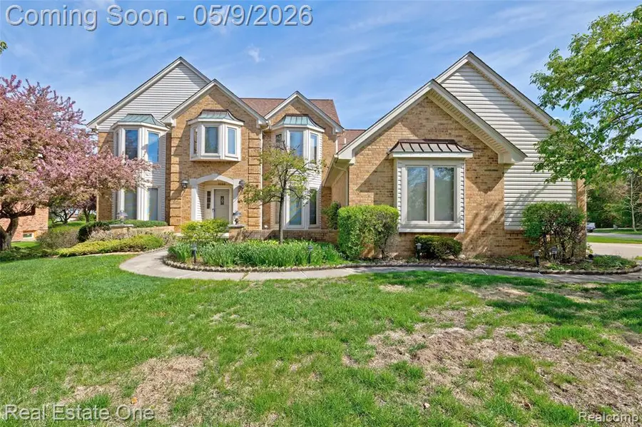 1688 Carpenter, Troy, MI 48098 - #2