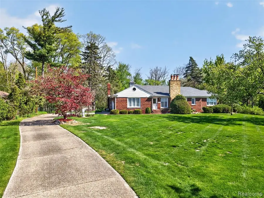 15623 Millar, Clinton Township, MI 48036 - #2