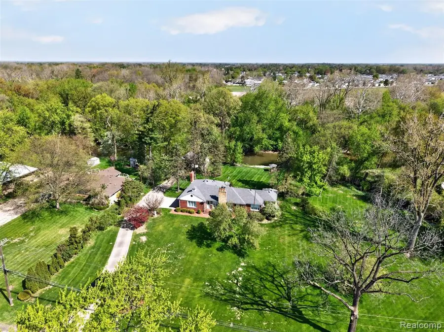 15623 Millar, Clinton Township, MI 48036 - #3