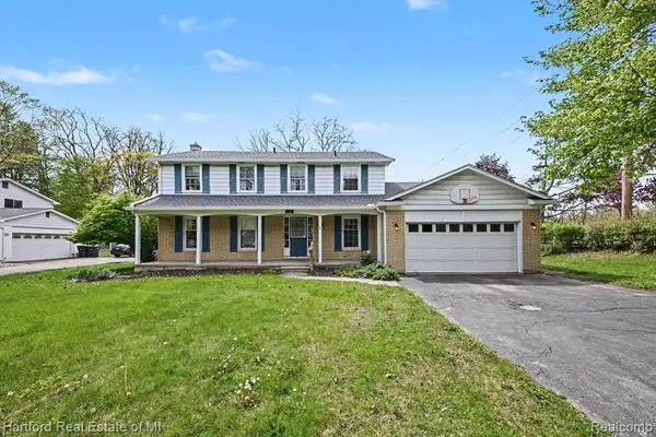 16941 Shrewsbury, Livonia, MI 48154