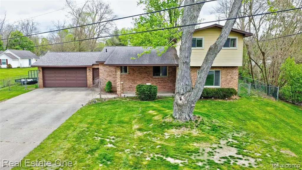 1135 Lochaven, Waterford, MI 48327 - #1