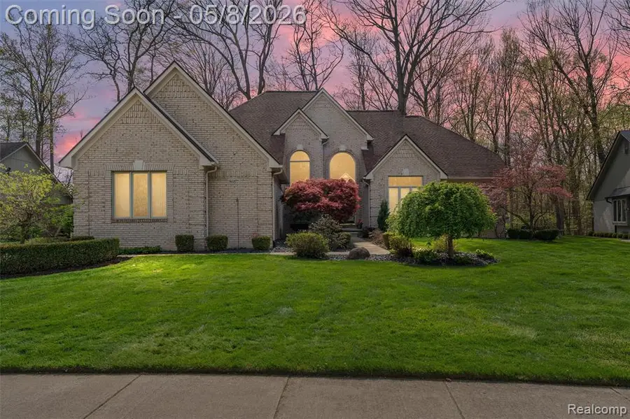 56377 Copperfield, Shelby, MI 48316 - #2
