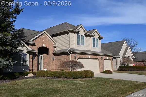 19205 River Valley, Macomb, MI 48044