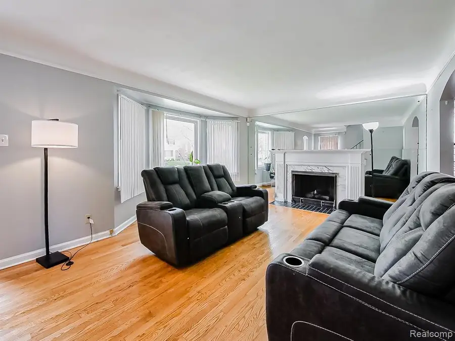 5936 Hillcrest, Grosse Pointe, MI 48236 - #3