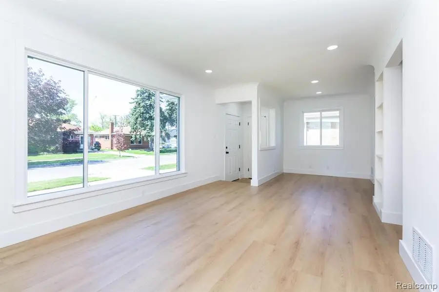 2469 Ferris, Lincoln Park, MI 48146 - #3