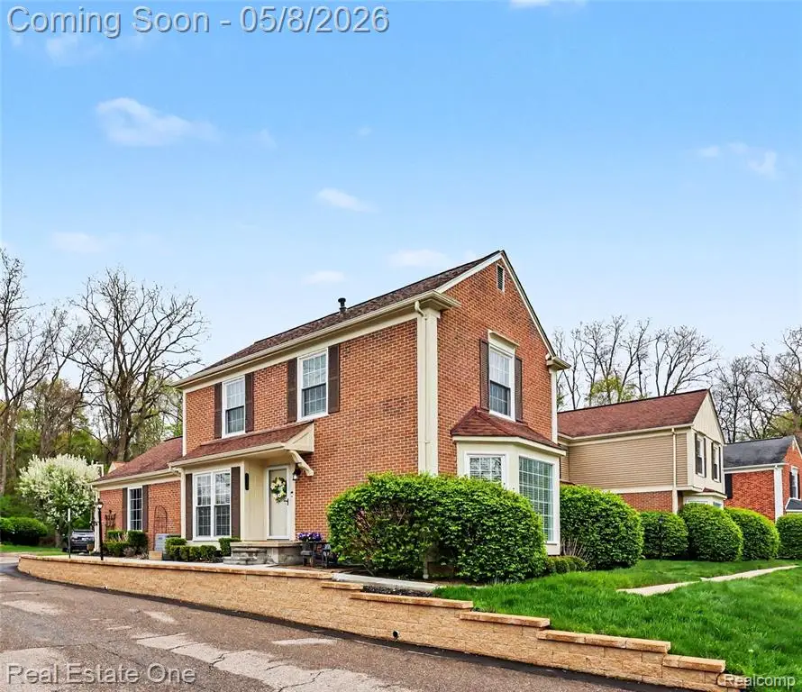 1118 Kings Cove, Rochester Hills, MI 48306 - #2