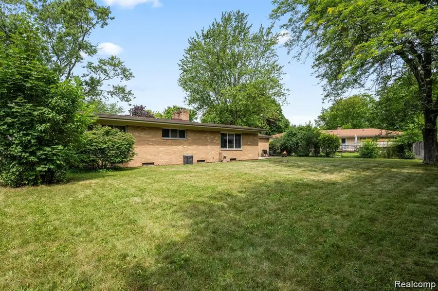 1468 Sauk, Saginaw, MI 48638 - #3