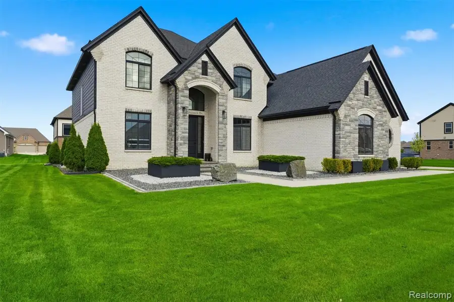 49658 Monarch, Macomb, MI 48044 - #2