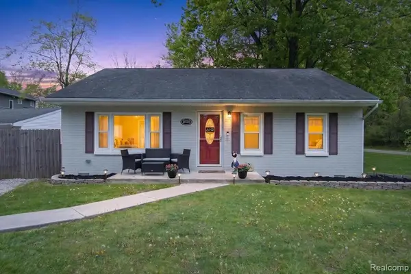 1020 Savage, Belleville, MI 48111