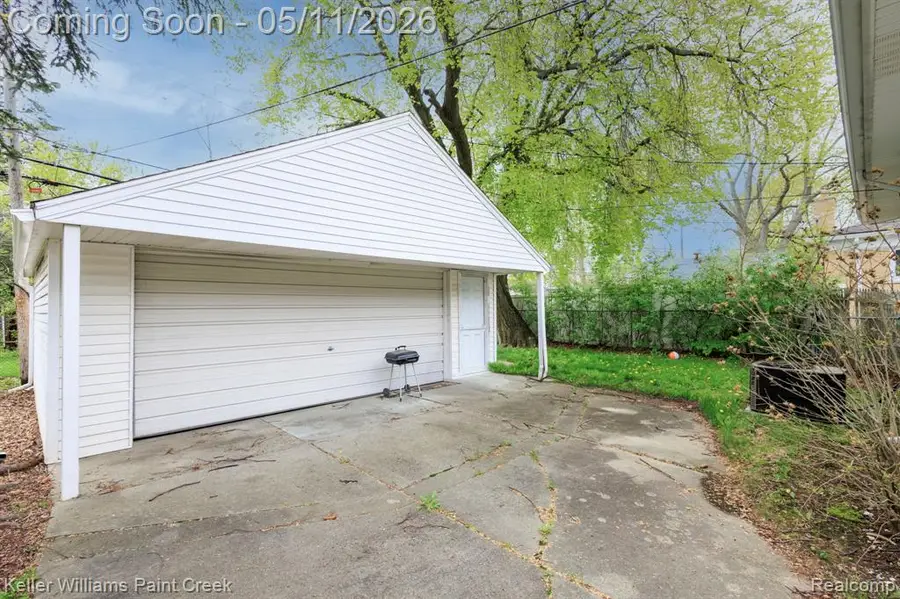 14211 Manhattan, Oak Park, MI 48237 - #3