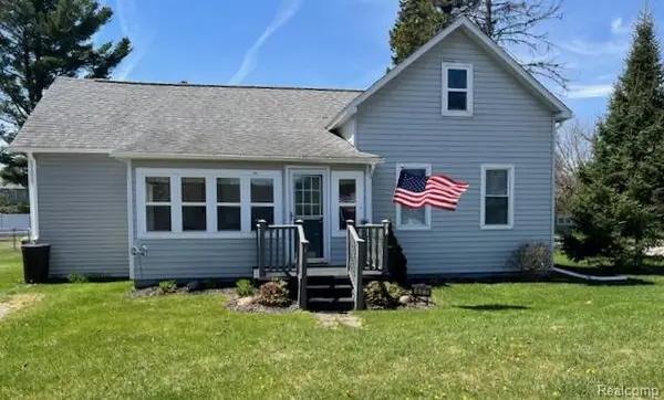 417 Locke, East Tawas, MI 48730