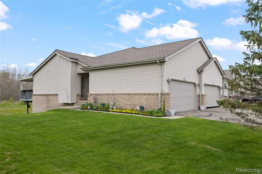 11000 Hayes, Grand Blanc, MI 48439 - #2