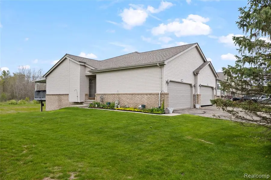 11000 Hayes, Grand Blanc, MI 48439 - #3