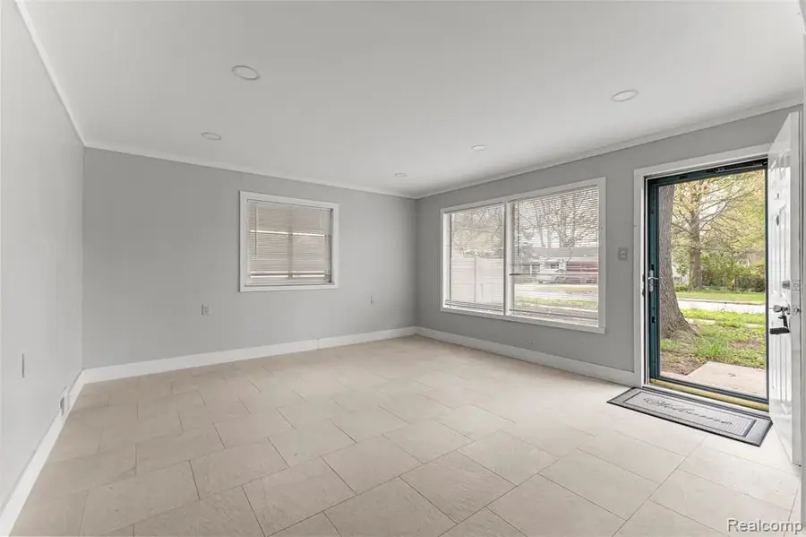 25432 Mcdonald, Dearborn Heights, MI 48125 - #3