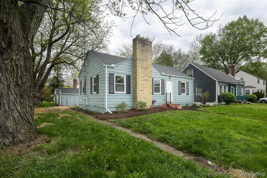 3301 Gratiot, Flint, MI 48503 - #3