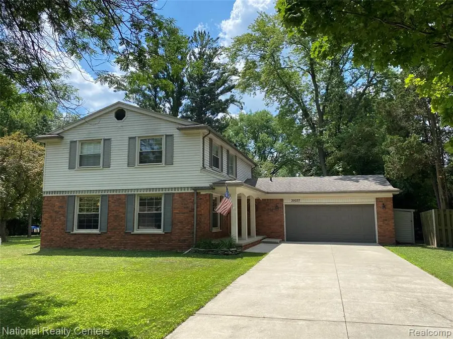35037 Ellen, Livonia, MI 48154 - #2