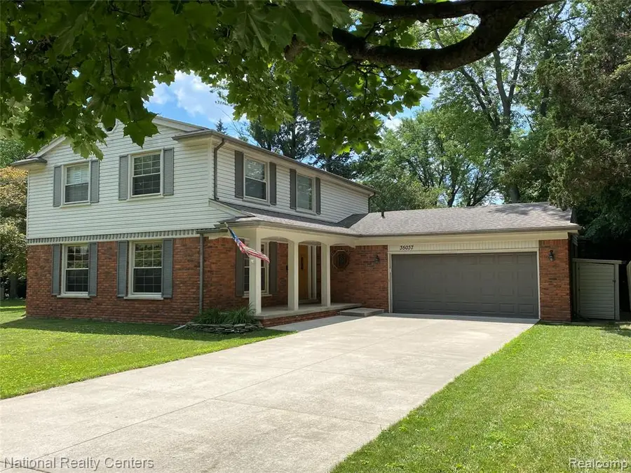 35037 Ellen, Livonia, MI 48154 - #3