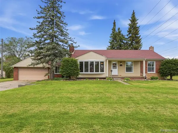 12601 Masonic, Warren, MI 48093