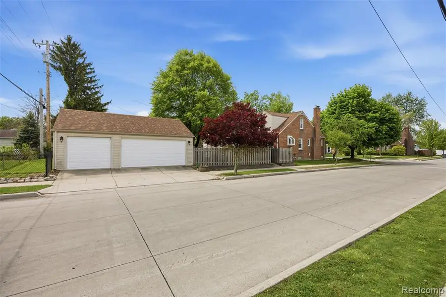 240 N Highland, Dearborn, MI 48128 - #2