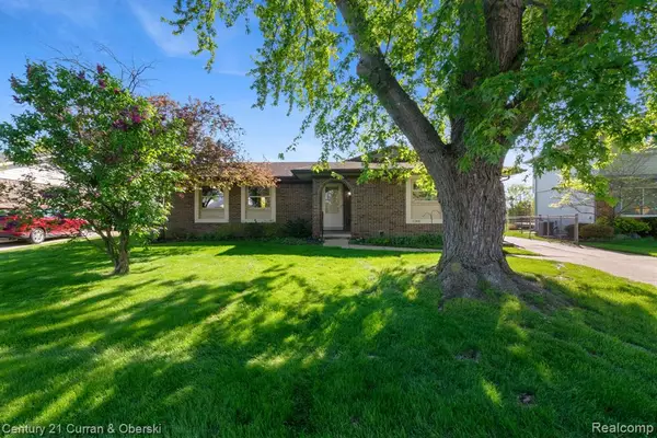 1344 Saltz, Canton, MI 48187