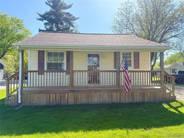 2230 N Center, Burton, MI 48509