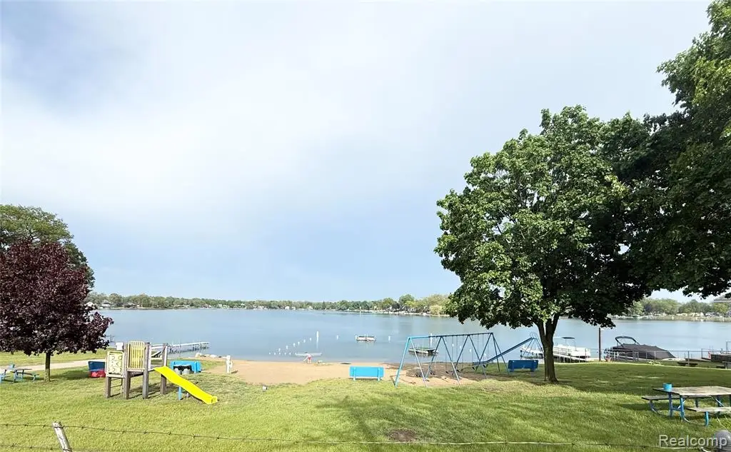 7226 Garvin, Waterford, MI 48329 - #1
