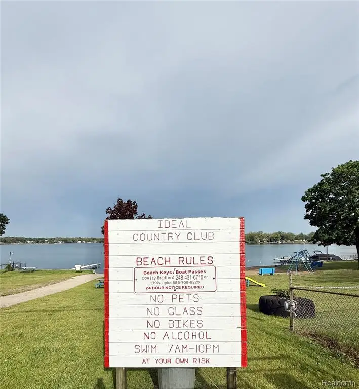 7226 Garvin, Waterford, MI 48329 - #2