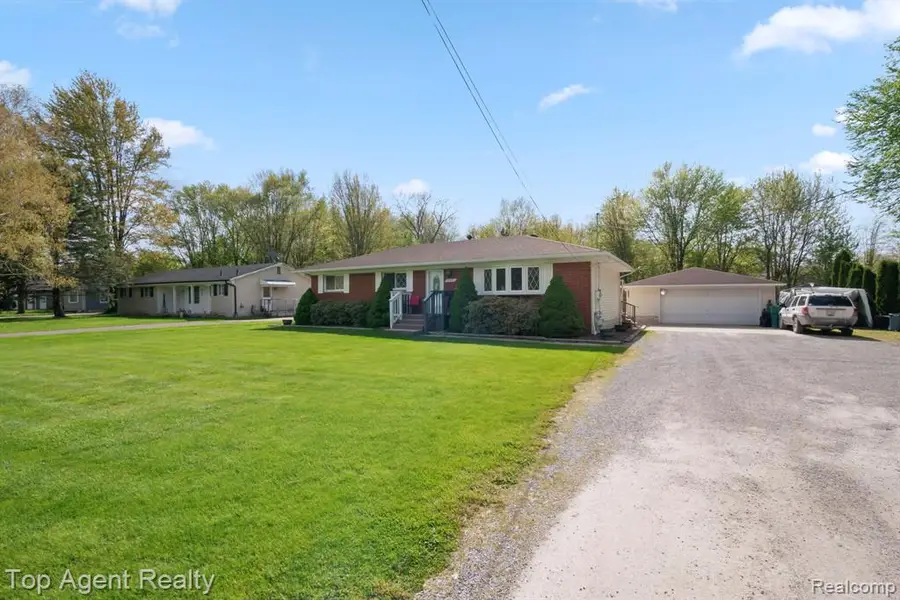 54951 Ridge, New Baltimore, MI 48047 - #3