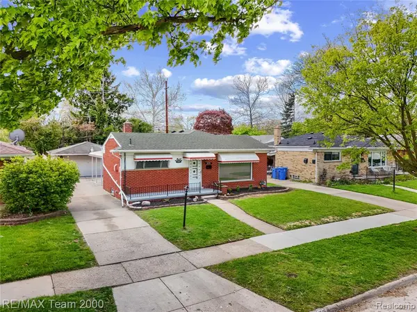 8551 Rockland, Dearborn Heights, MI 48127