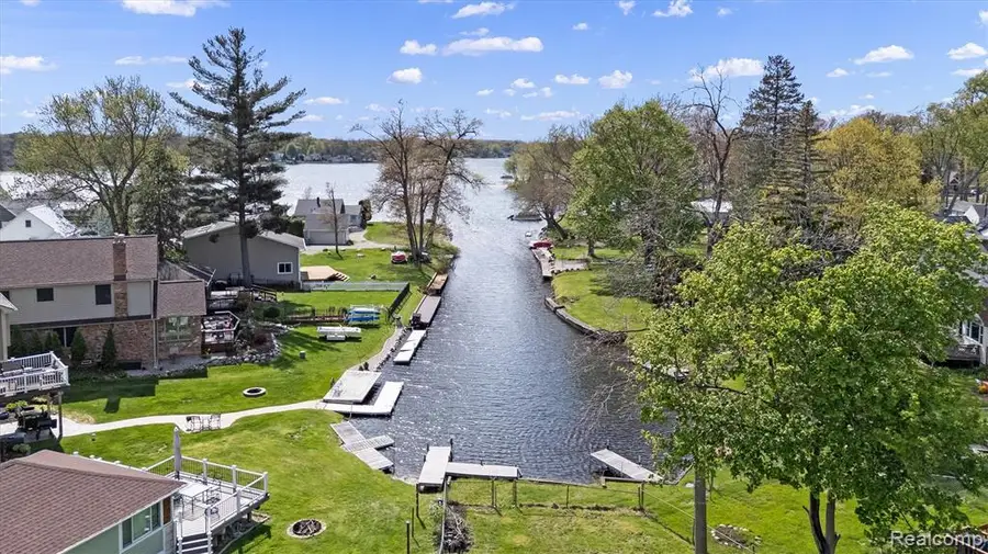 8294 Lagoon, Commerce Township, MI 48382 - #2