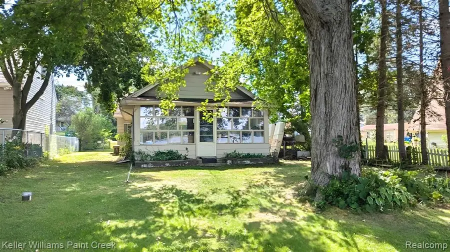 1812 Luneta Court, Commerce Township, MI 48382 - #2