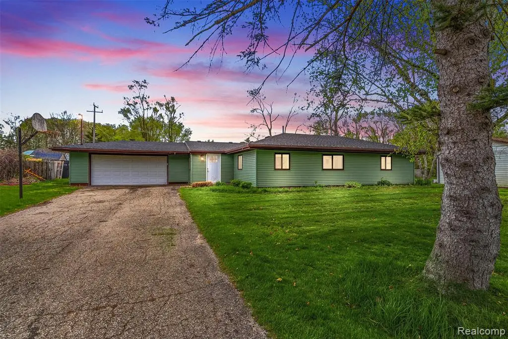 5710 Lake Grove, White Lake, MI 48383 - #1
