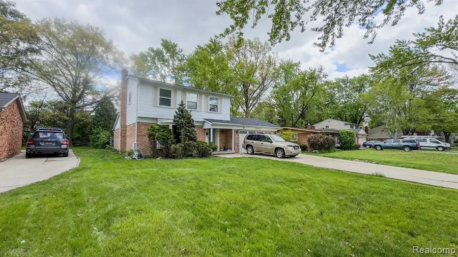29758 Rambling, Southfield, MI 48076 - #2