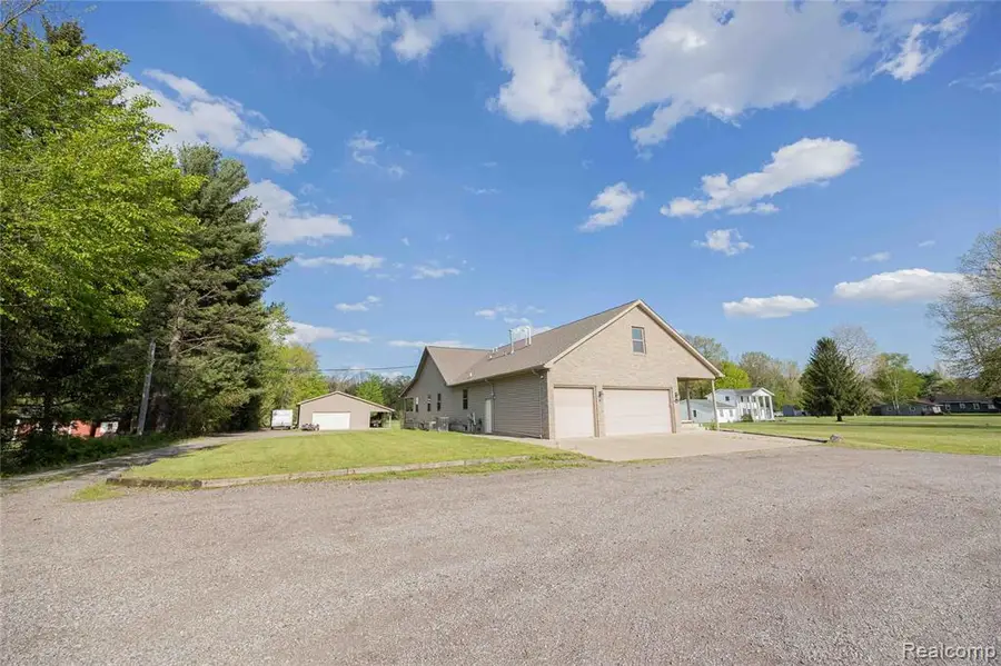21855 Huron River, New Boston, MI 48164 - #3