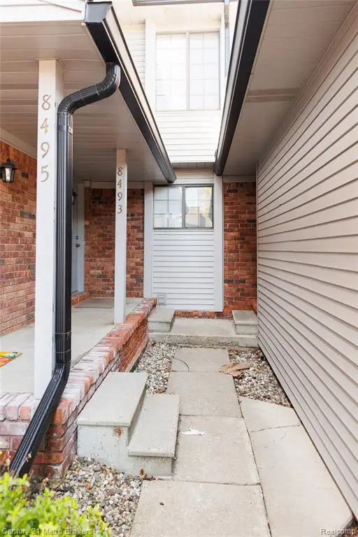 8493 Pepper Ridge, Grand Blanc, MI 48439