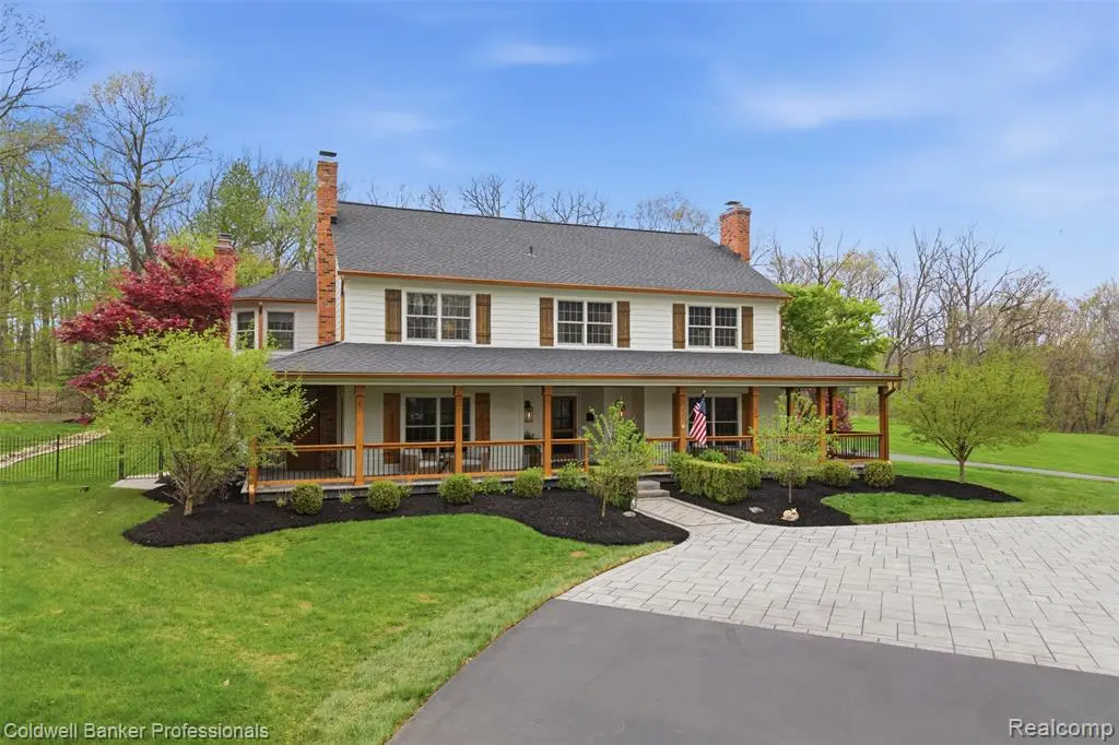 5490 Great Fosters, Rochester, MI 48306 - #1