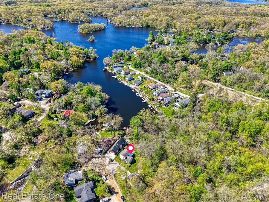 11246 Hiland, Pinckney, MI 48169 - #2