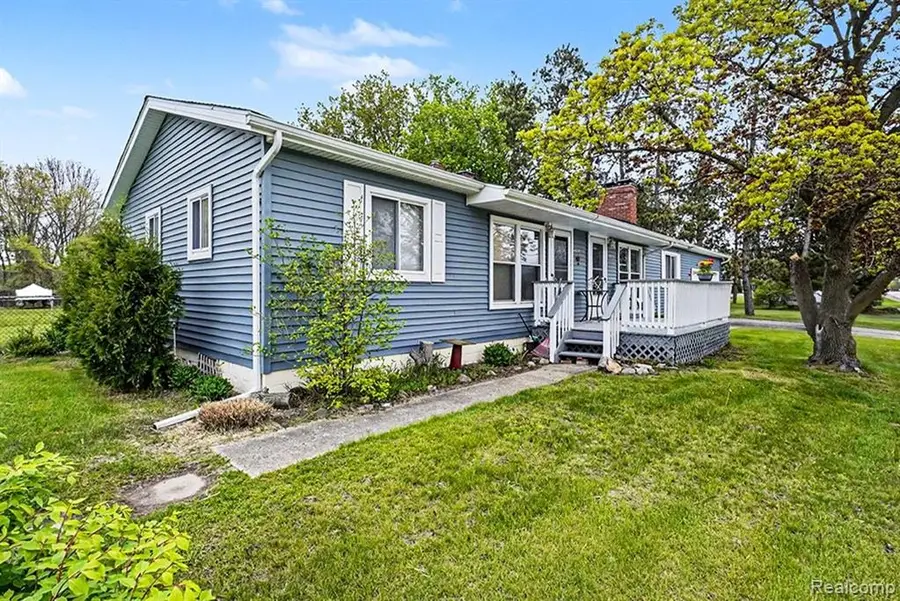 4987 E M 36, Pinckney, MI 48169 - #2