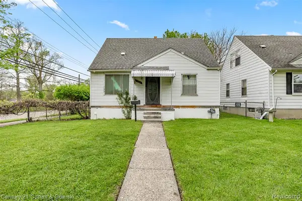 8201 Heyden, Detroit, MI 48228